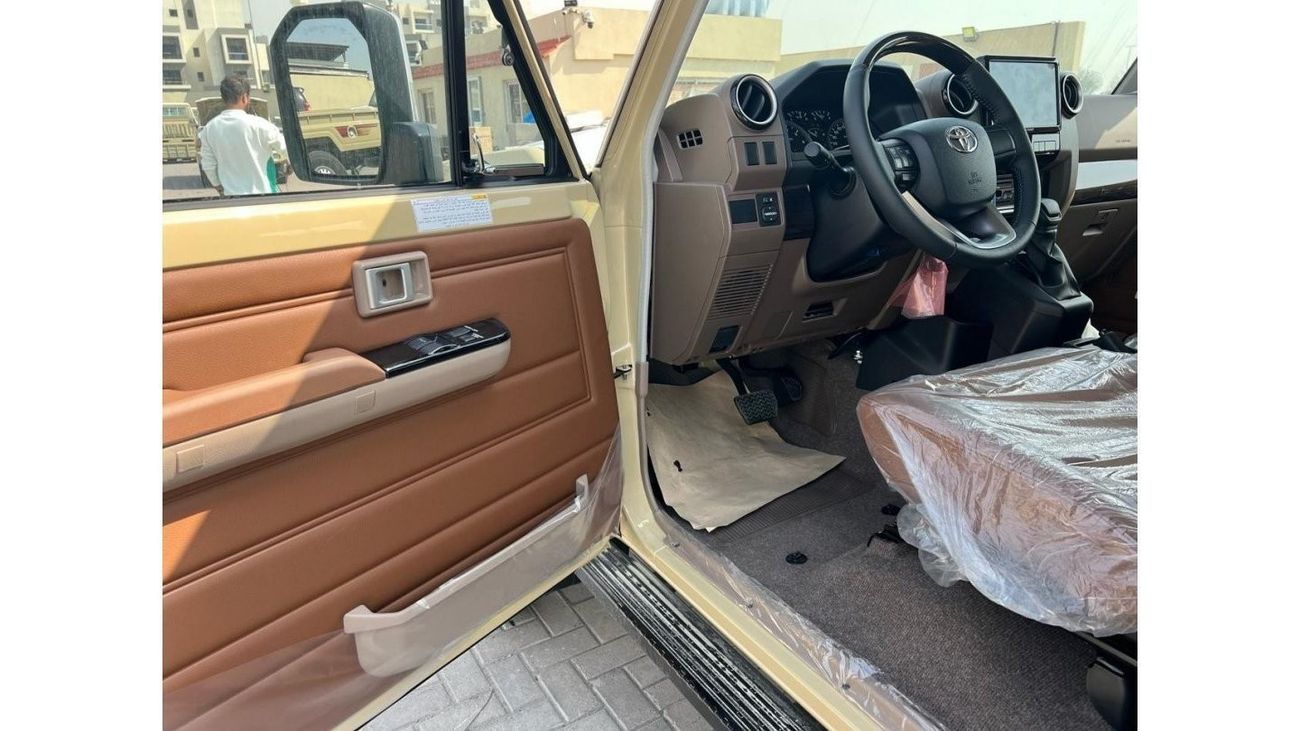 Toyota Land Cruiser 70 LC71 Capsule 4.0L Petrol V6 Full Option