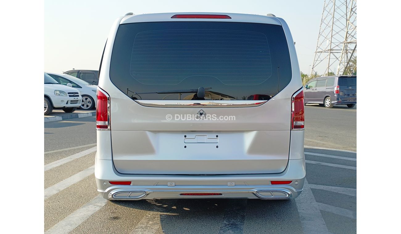 Mercedes-Benz V 250 VIANO  2.0L PETROL, I4 TURBO / FRONT POWER SEATS /  LEATHER SEATS (LOT # 33139)