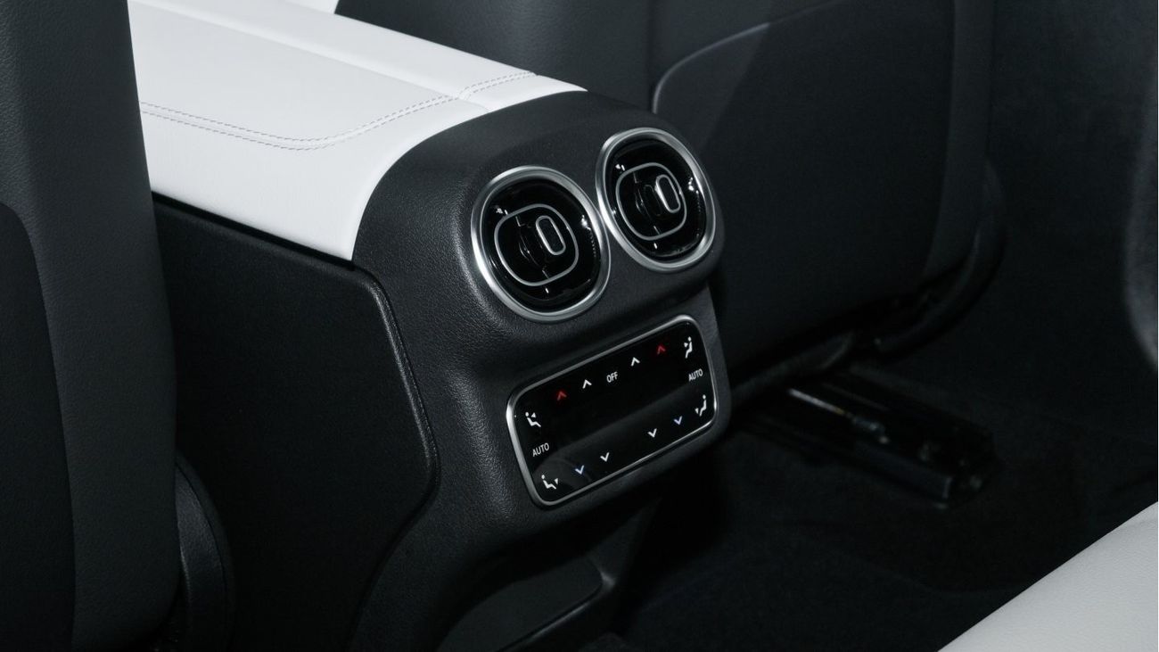 Mercedes-Benz GLC 300 MERCEDES-BENZ GLC 300 | 2024 2.0  4 CYLENDRE