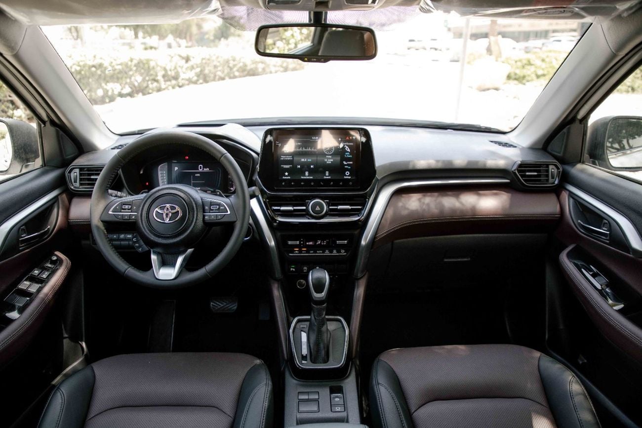 Toyota Urban Cruiser GLX 1.5L - Pearl White & Black Inside Bordeaux | Export Only