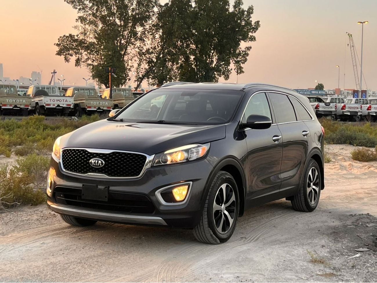 كيا سورينتو 2018 Kia Sorento Ex MidOption Full Automatic - 3.3L V6 - Rear Camera & Sensor - Leather  Seat - Auto