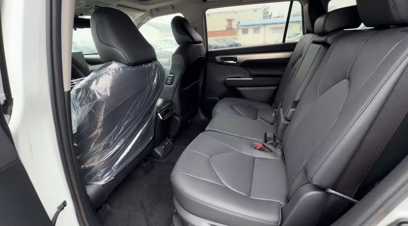 Toyota Highlander VXR Hybrid 2.5L AWD 7-Seater