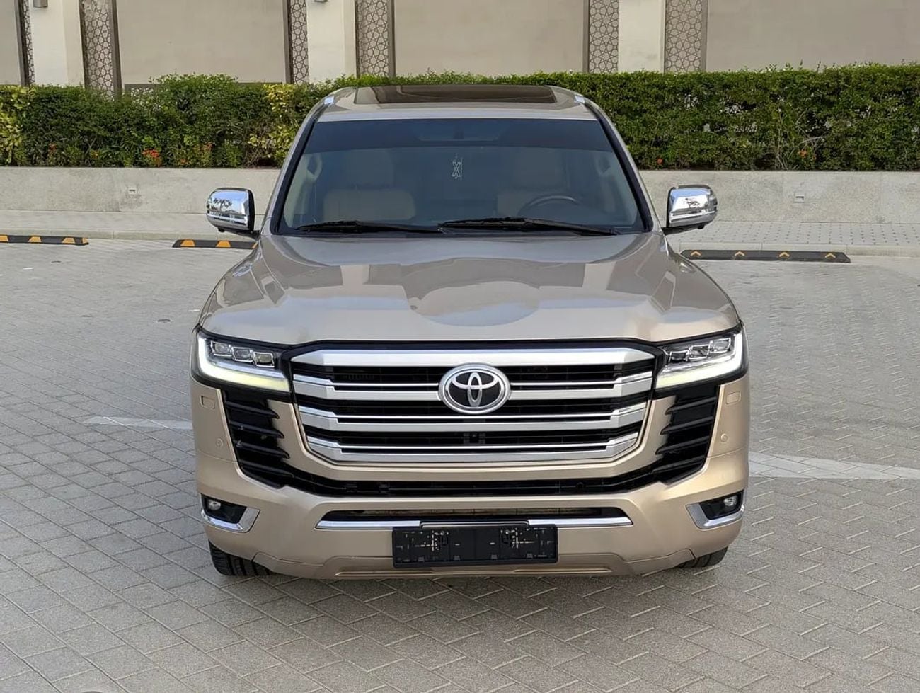 Toyota Land Cruiser GCC Facelifted To Premium Condition Daily Use Perfect Family