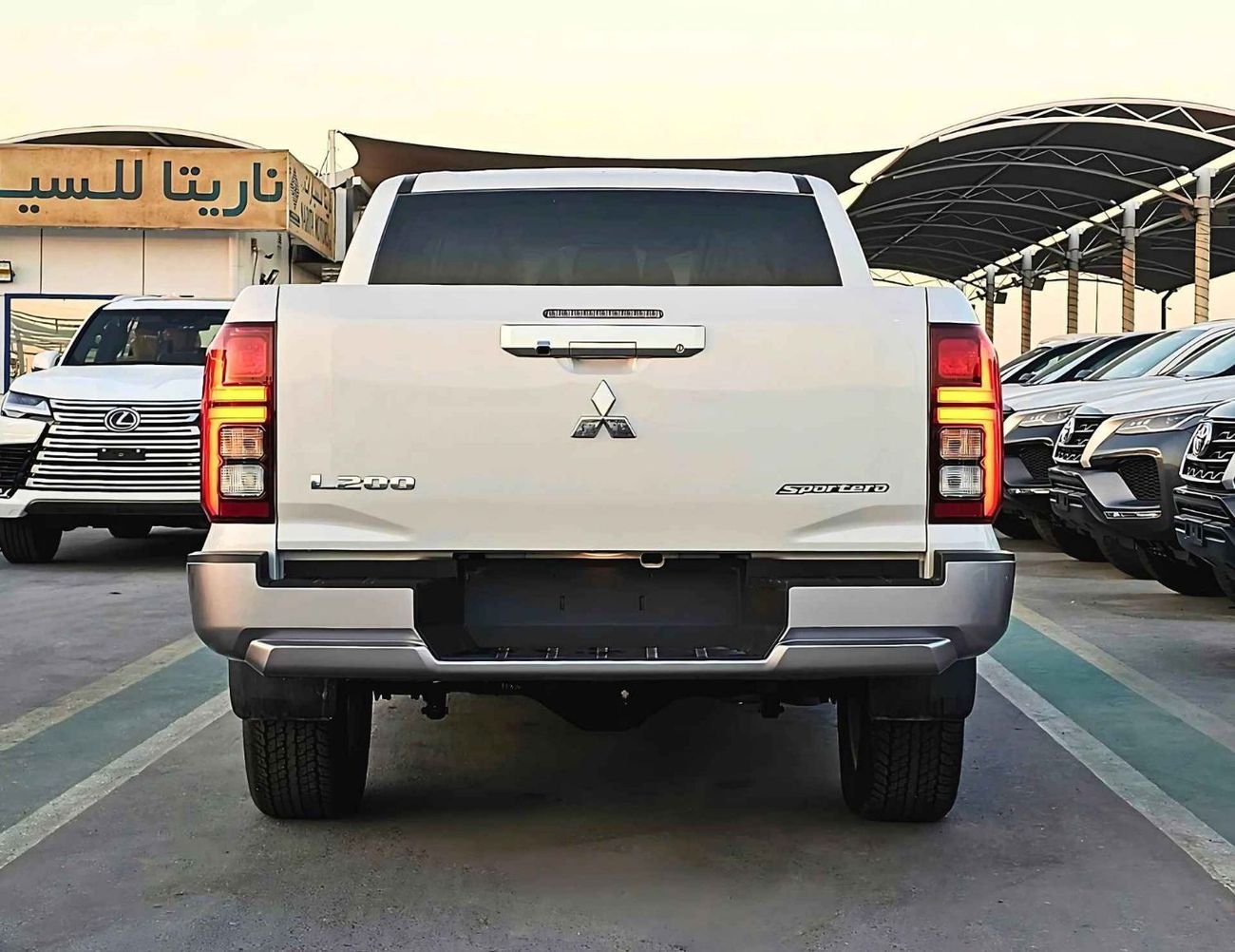 ميتسوبيشي L200 SPORTERO / 2.4L DSL/ A/T / FULL OPTION / 4WD (CODE # SPORTERO)