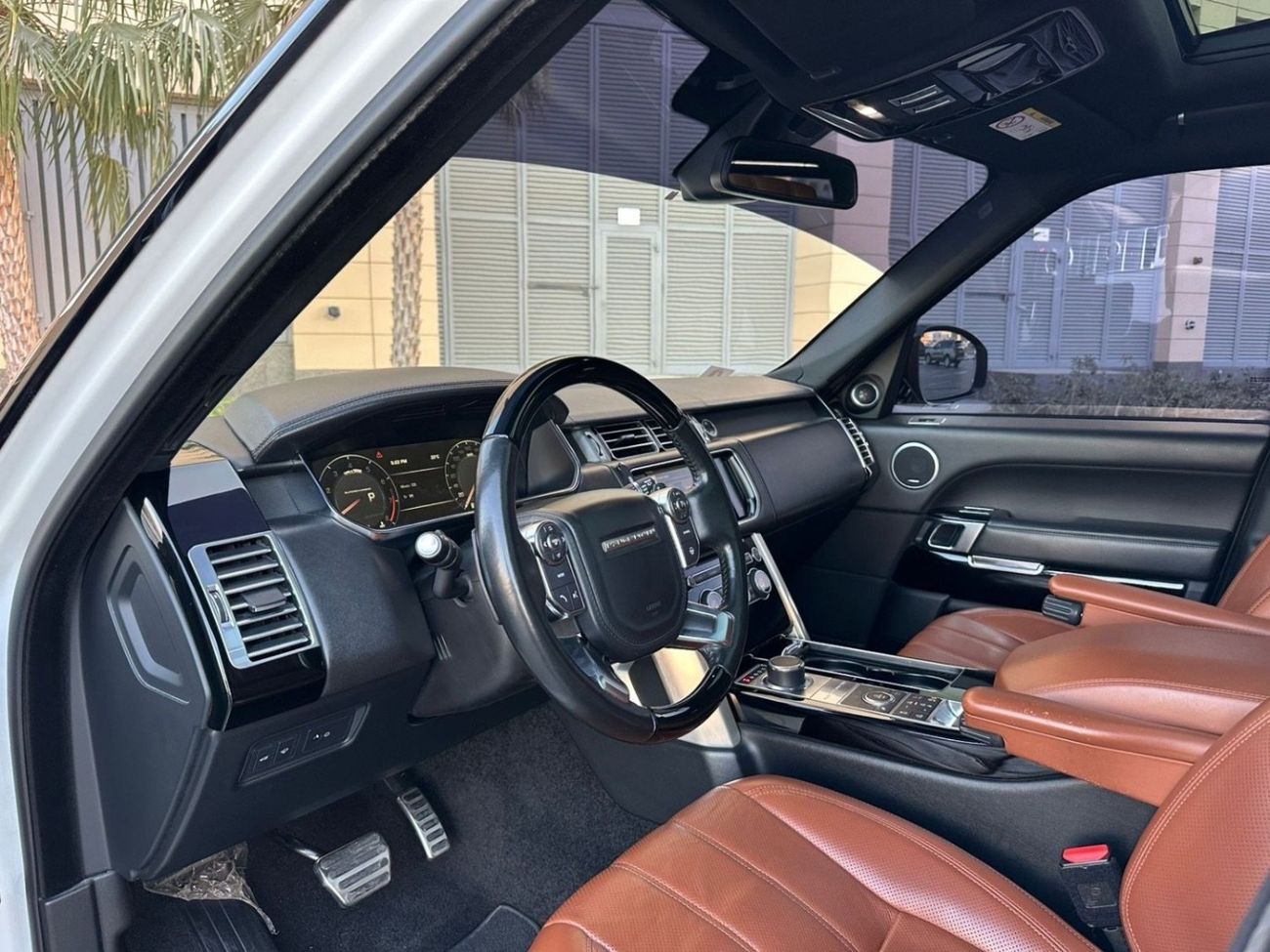 لاند روفر رينج روفر Vogue SE 5.0L | Supercharged | 2016 | Large | V8 510 HP | Perfect Condition