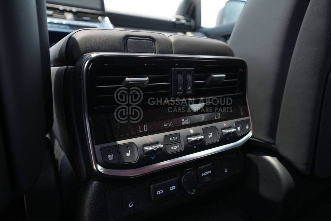 Toyota Land Cruiser VXR 3.5L