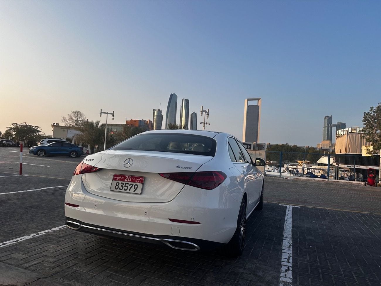 Mercedes Benz C300 Base Automatically parking