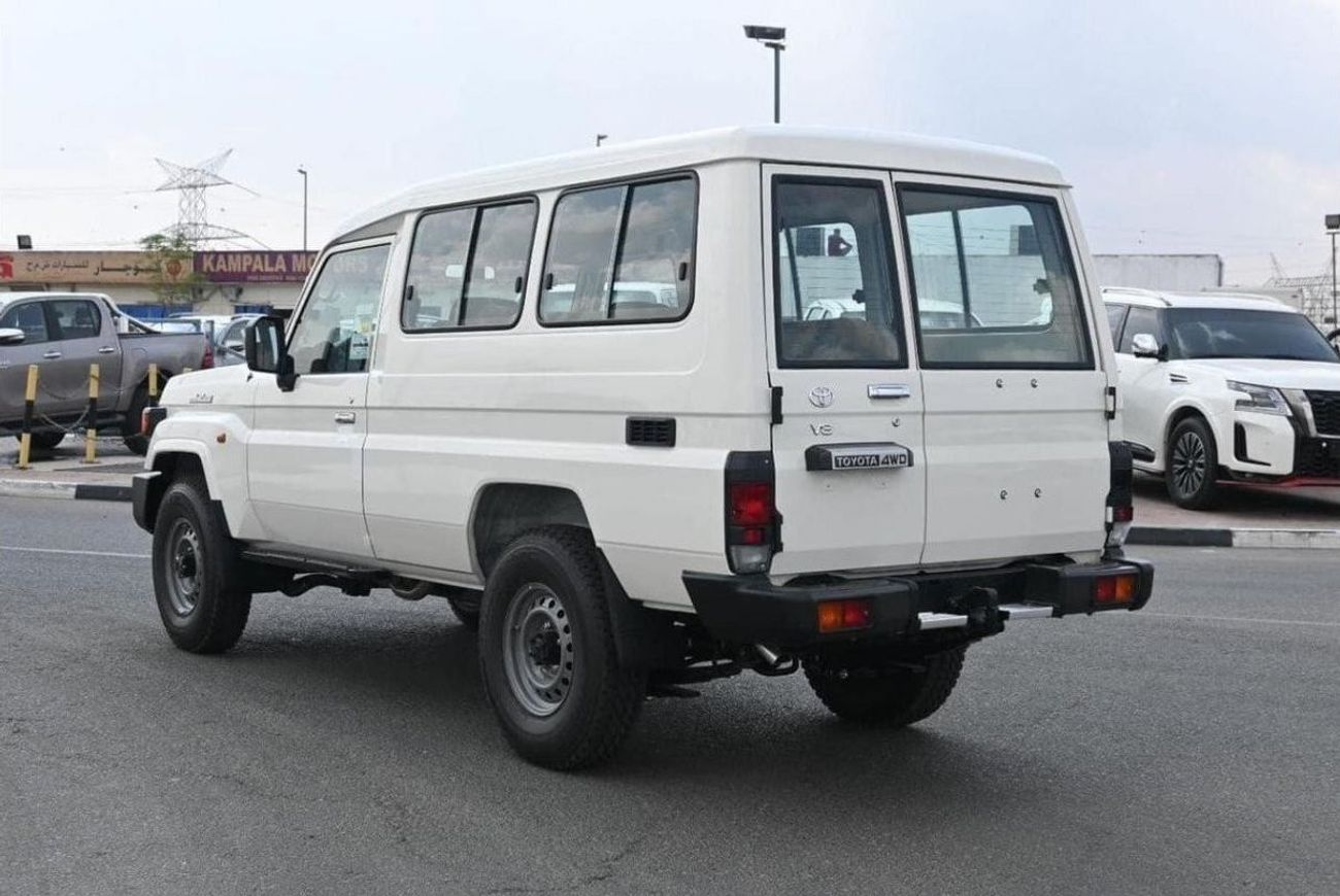 تويوتا لاند كروزر 70 2024 Toyota Land Cruiser Hardtop 4.5L 3Dr Diesel 8 Cylinders Manual Zero KM
