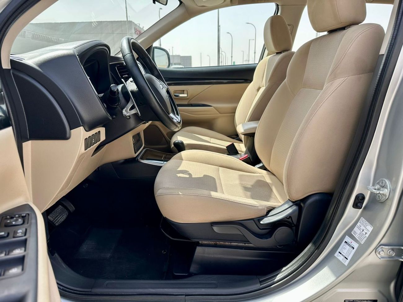 Mitsubishi Outlander GLX 2.4L 960-Monthly l GCC l 4wd, Cruise, Camera l Accident Free