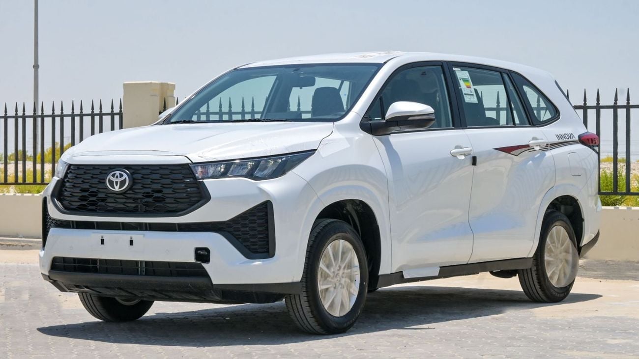تويوتا إينوفا 2.0L, Petrol, 2024