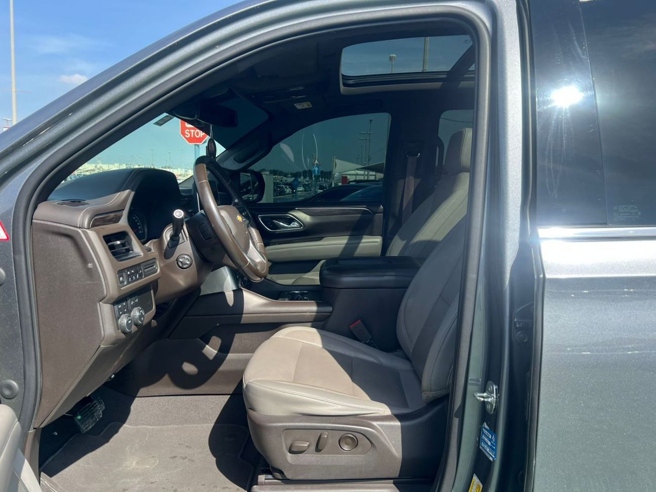 Chevrolet Suburban CHEVROLET SUBURBAN 2021 LT 5.3L RWD / V8