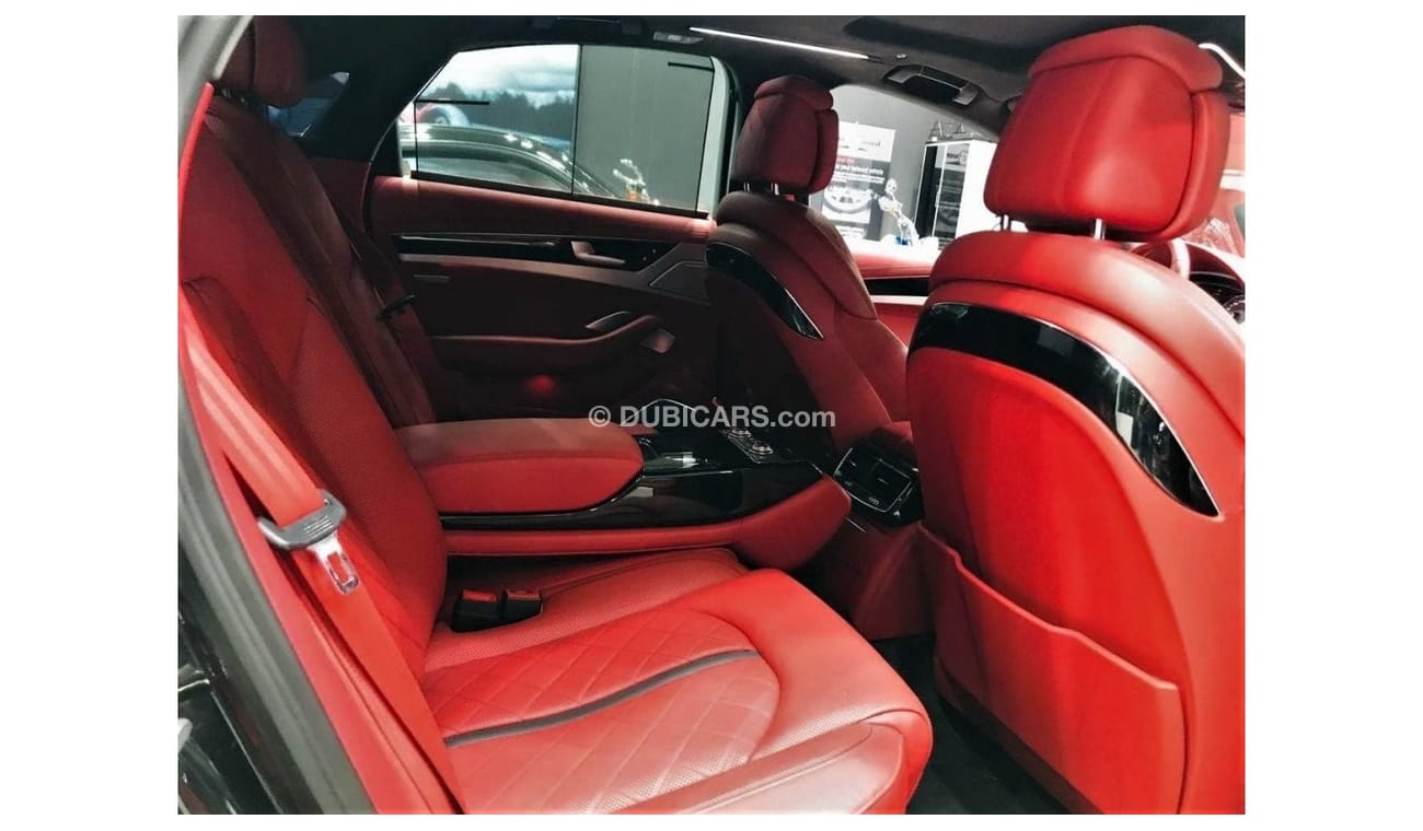 Audi S8 AUDI S8 2016 MODEL GCC CAR IN BEAUTIFUL CONDITION WITH FREE INSURANCE + REGISTERATION + WARRANTY