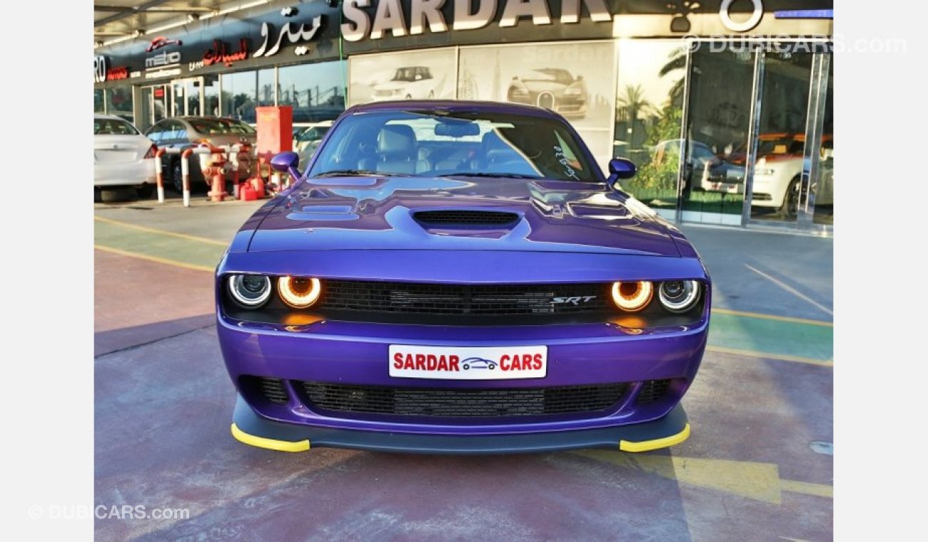 Dodge Challenger SRT Hellcat Supercharged