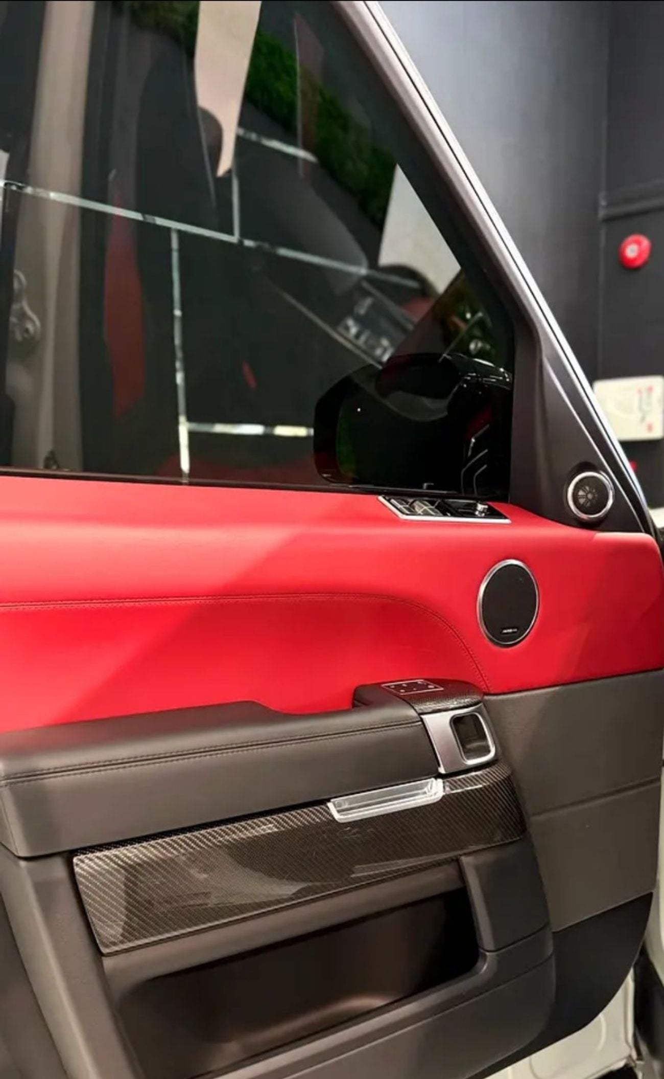 Land Rover Range Rover Sport SVR Carbon Edition 5.0L