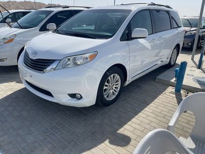 تويوتا سيينا XLE Full Option VCC paper