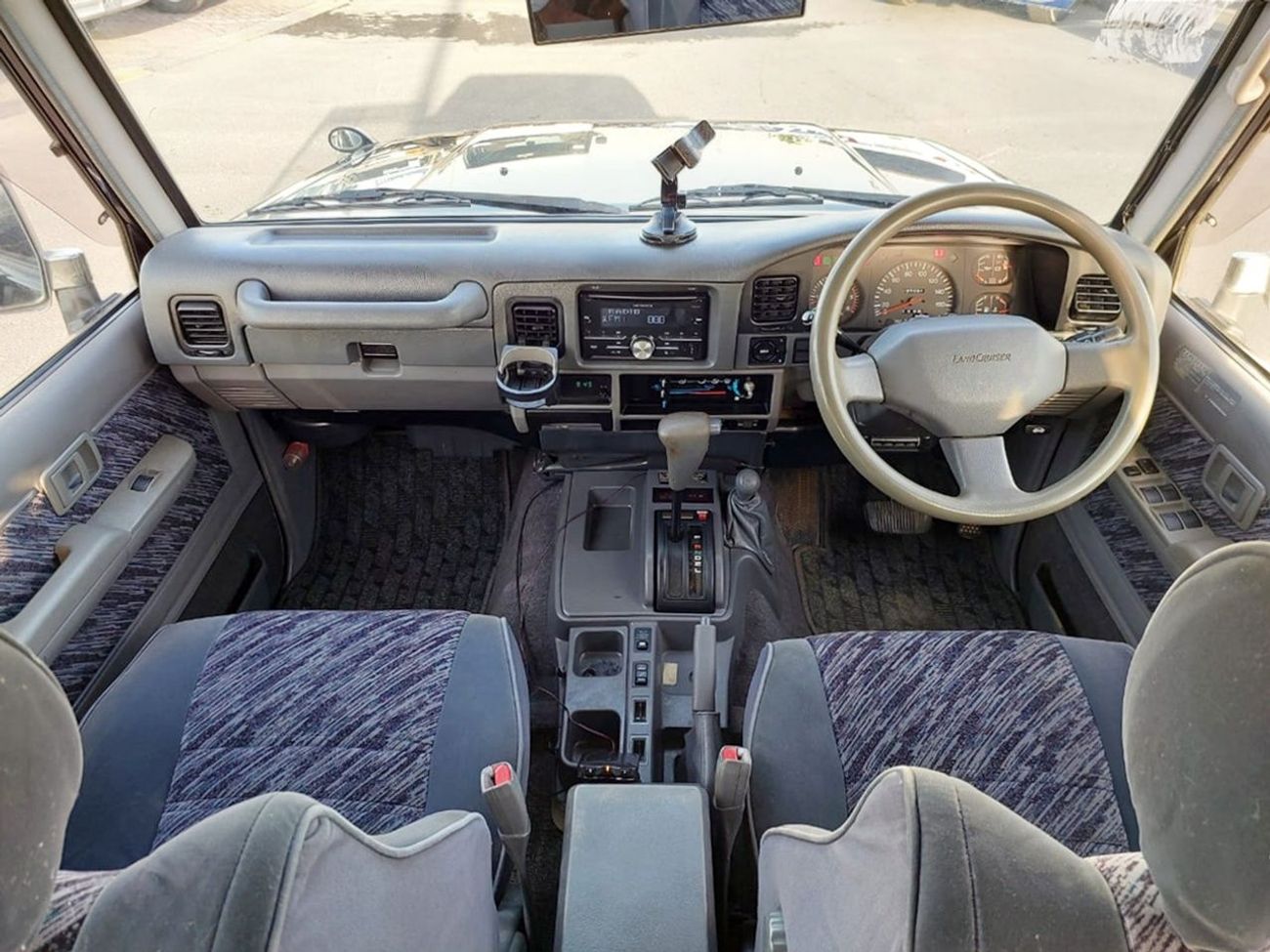 تويوتا لاند كروزر TOYOTA LAND CRUISER PRADO SUV RHD 1993 MODEL 3.0 L DIESEL AUTOMATIC(PM09894)