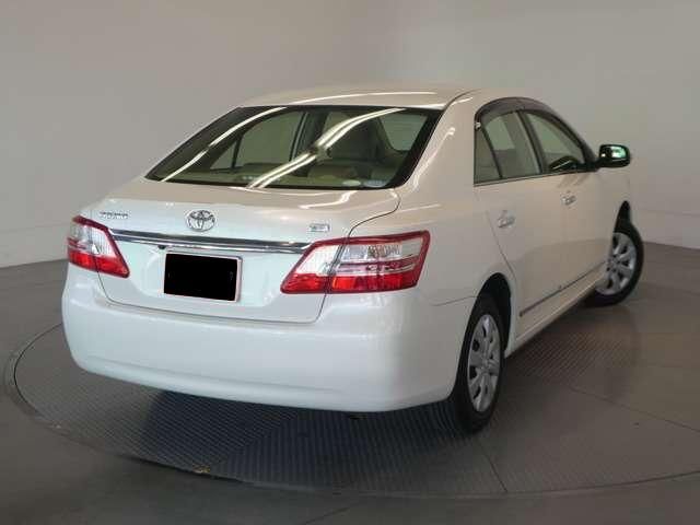 Toyota Premio exterior - Rear Left Angled