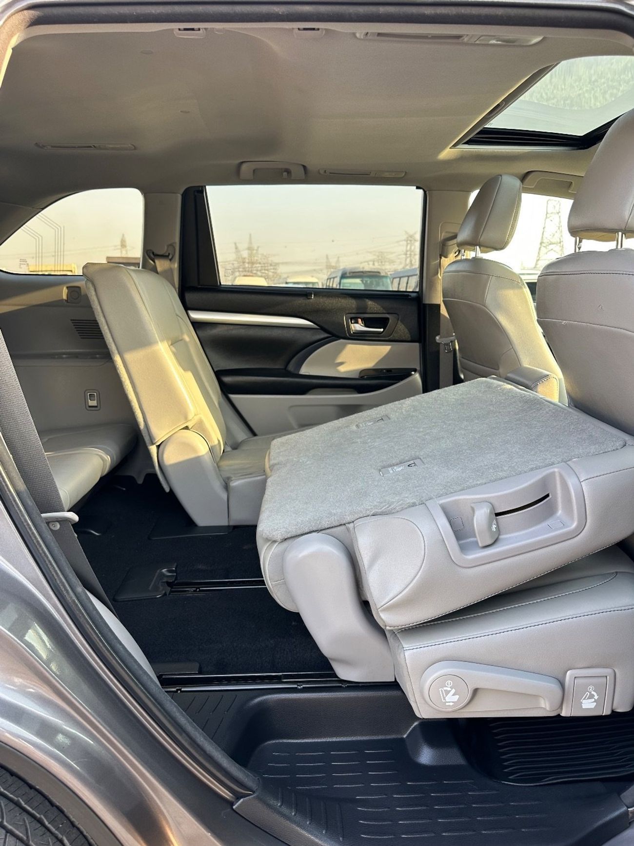 Toyota Highlander XLE Hybrid Full Option 2018