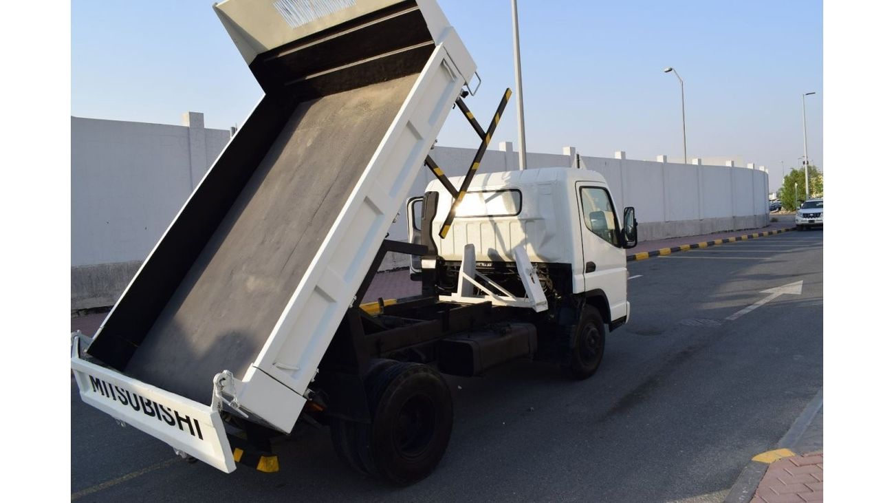 Mitsubishi Fuso Canter Mitsubishi Canter Dumper, model:2010. Excellent condition
