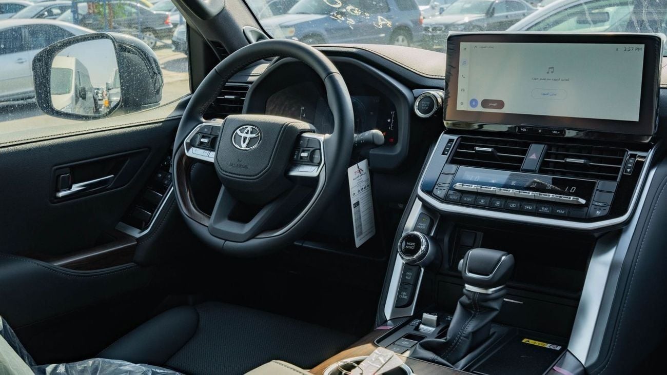 Toyota Land Cruiser 2026 Toyota Land Cruiser 300 GXR 3.3L Twin Turbo Diesel AT (Black)