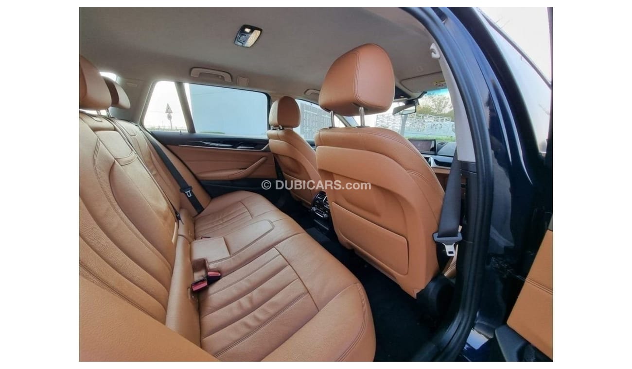 BMW 520i BMW 520I 2019 GCC FREE OF ACCIDENTS WITH SERVICE HISTORY