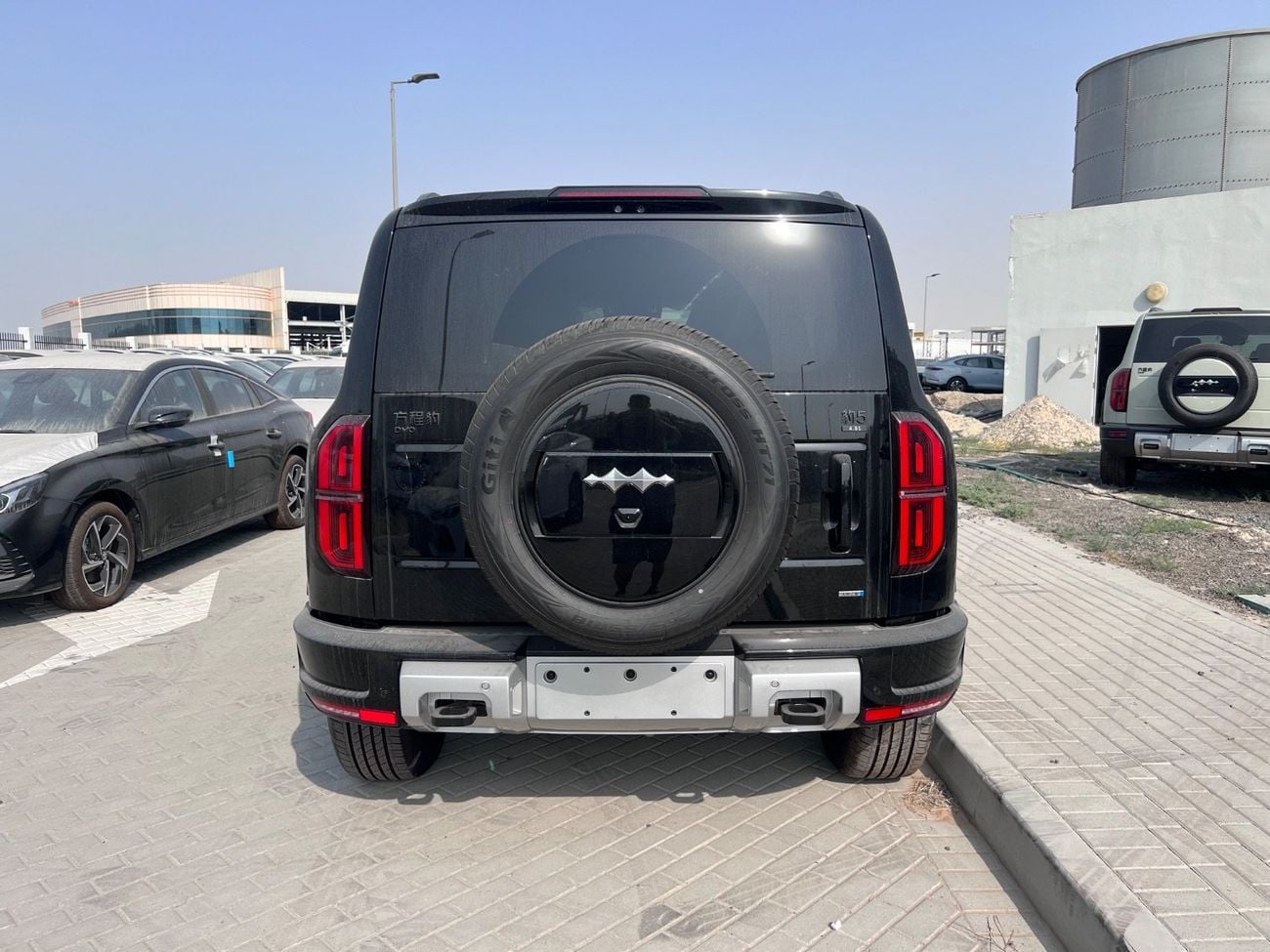 بي واي دي ليوبارد 5 ultra black-beige