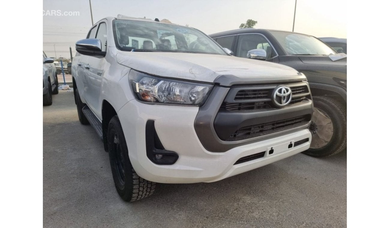 Toyota Hilux 2.4L Diesel M/T Double Cabin Pickup