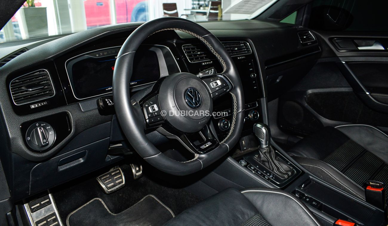 Volkswagen Golf R