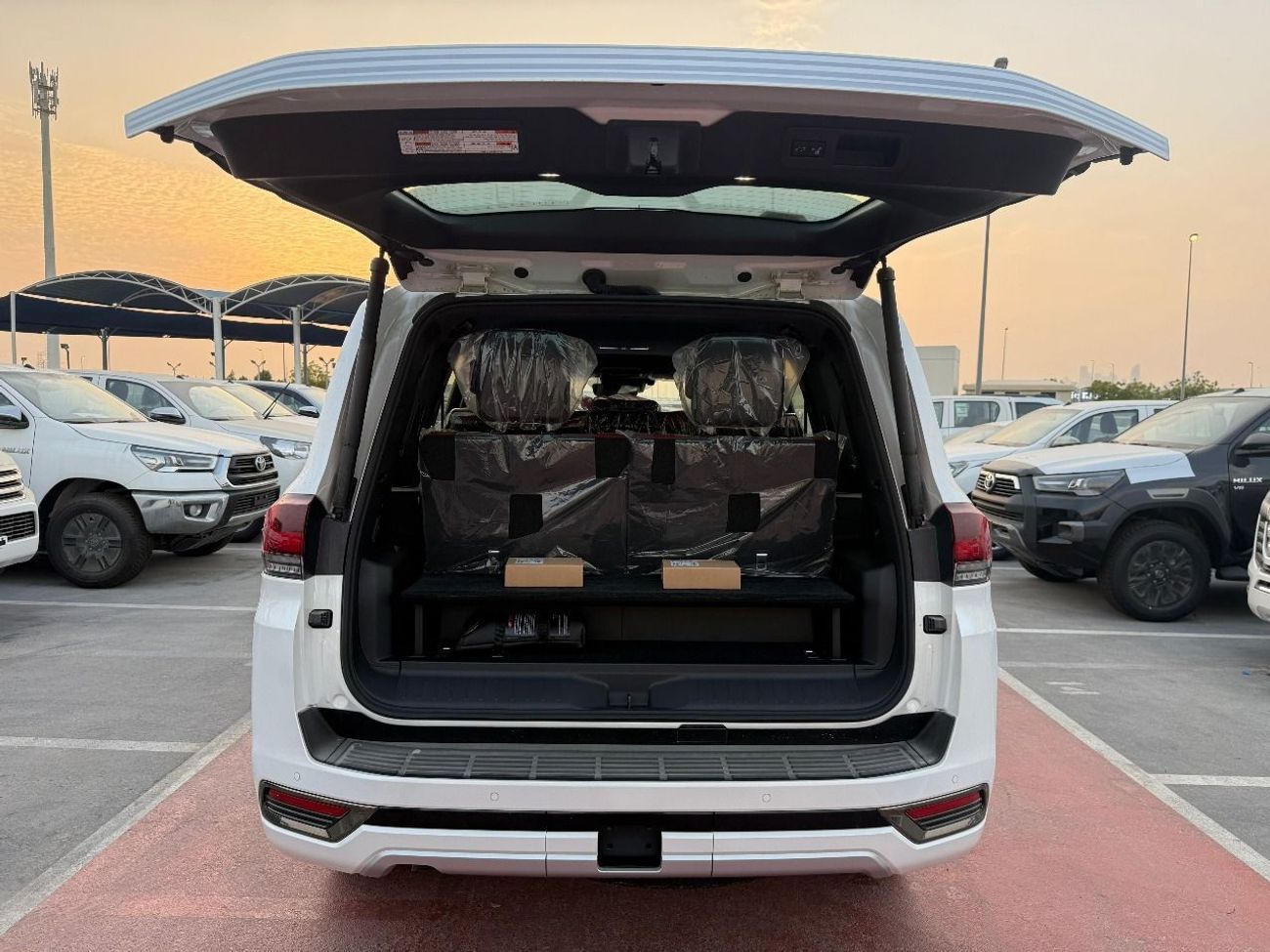 Toyota Land Cruiser LAND CRUISER VXR 3.5L HYBRID 2025