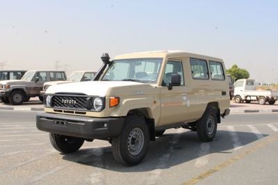 Toyota Land Cruiser 70 LC 78 HARDTOP 4.0L MT
