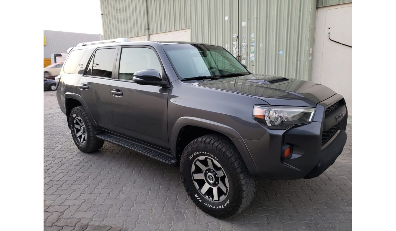 Toyota 4Runner TRD very Clean Top car