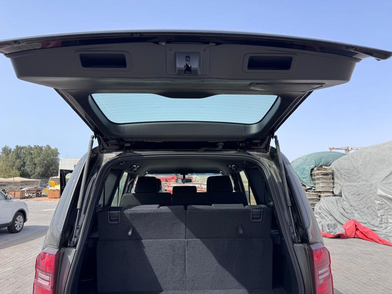 Toyota Prado 2.4L Basic (new shape)