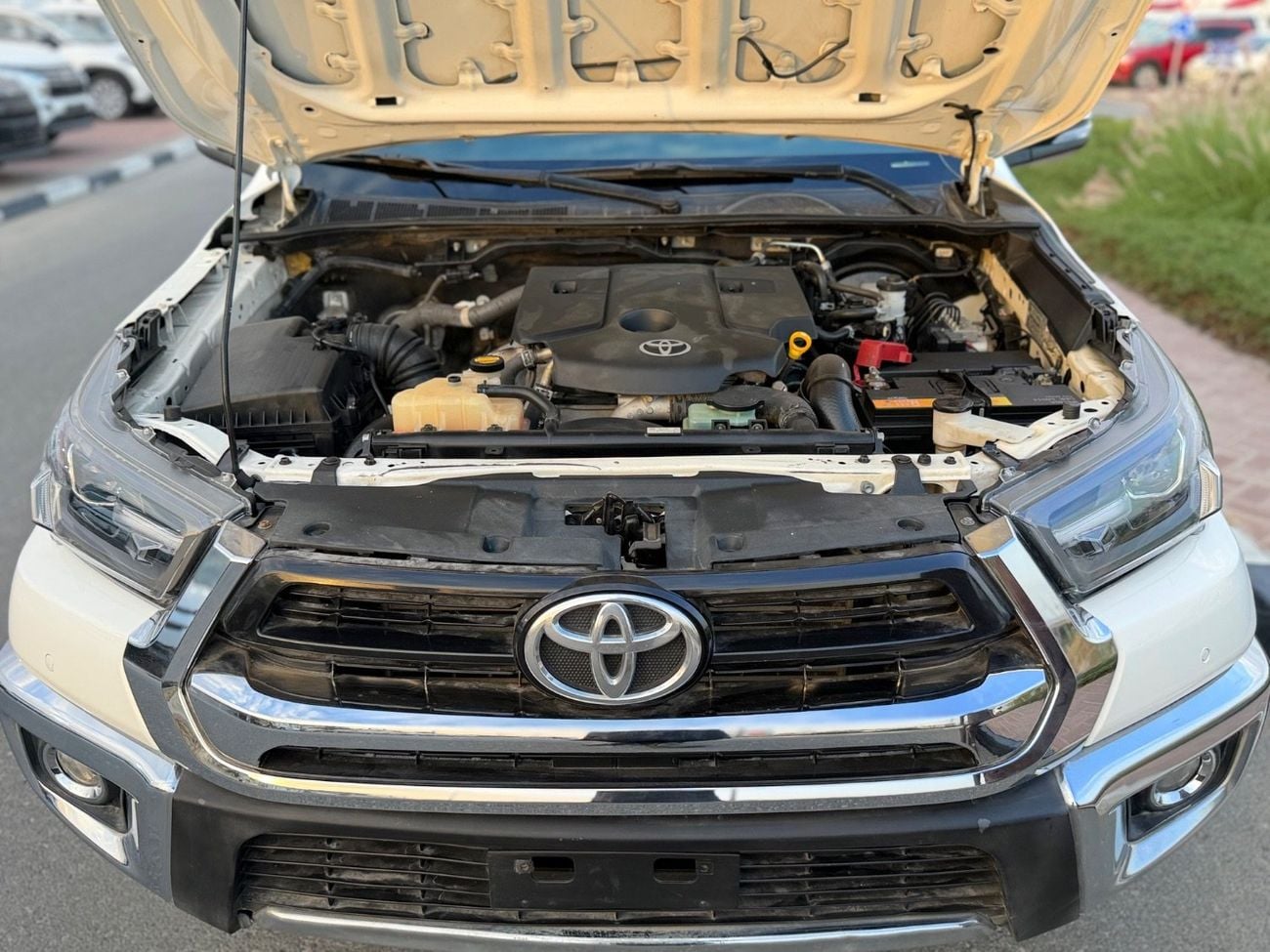 Toyota Hilux S GLX 2.4L 4WD A/T Toyota Hilux pickup Years 2021 Diesel Automatic SR5 2.4 L Automatic 4WD