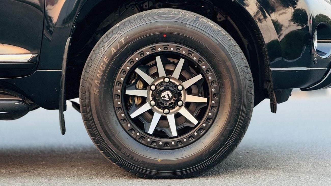 Toyota Prado EXCELLENT CONDITION | SUNROOF | 2.7L PETROL | LHD | PARKING SENSOR | 2017 | REAR VIEW CAMERA