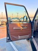 تويوتا لاند كروزر بيك أب 70 LC 79 - 4.0L - PETROL - AUTOMATIC - 2026