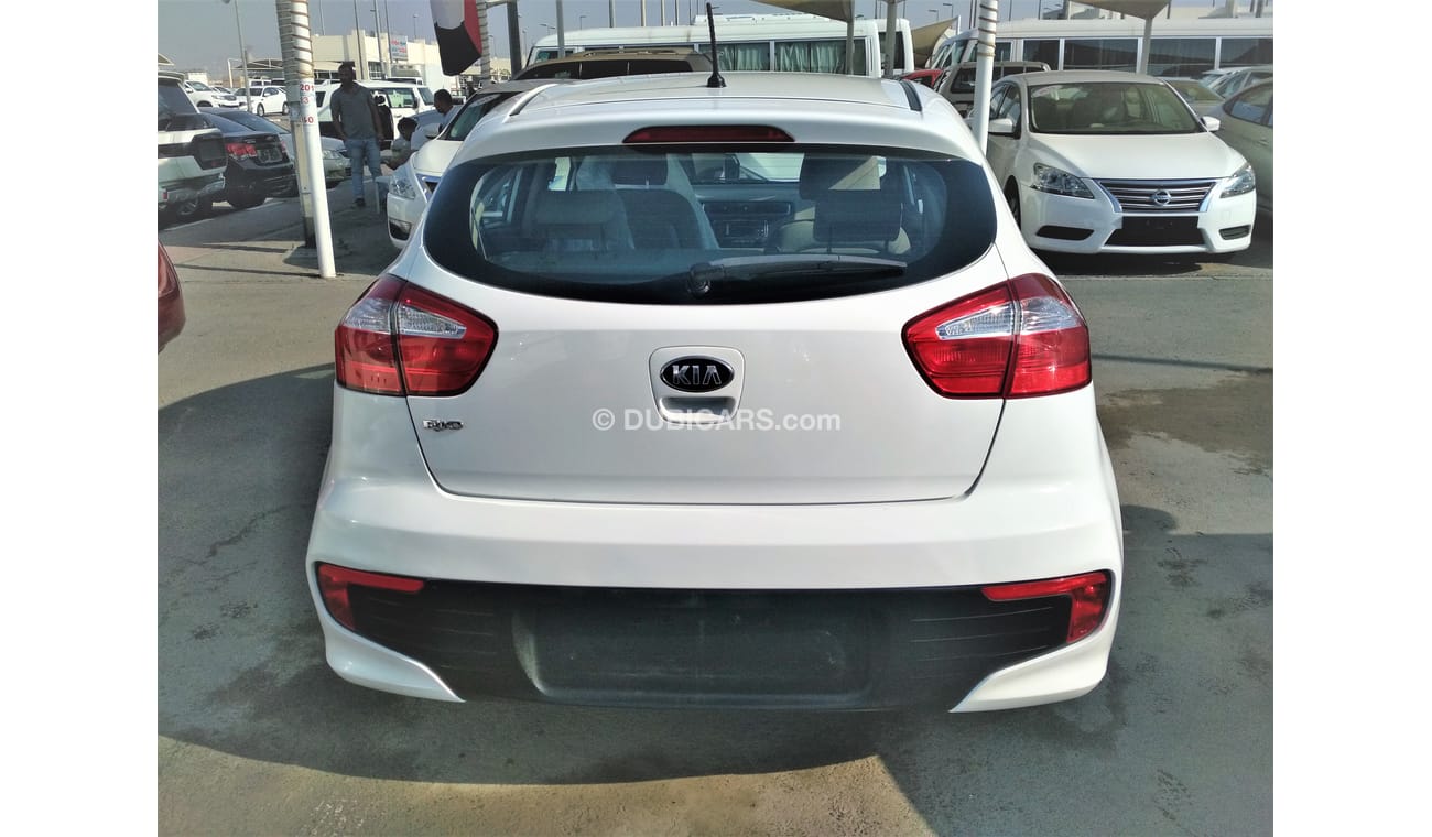 Kia Rio WHITE 2015 GCC NO PAINT NO ACCIDENT PERFECT
