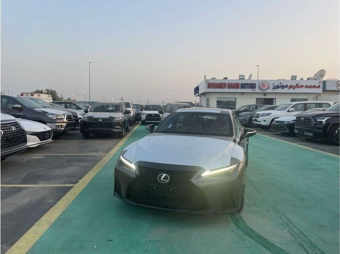 Lexus IS300 f- sport // IS 300 // MODEL 2025