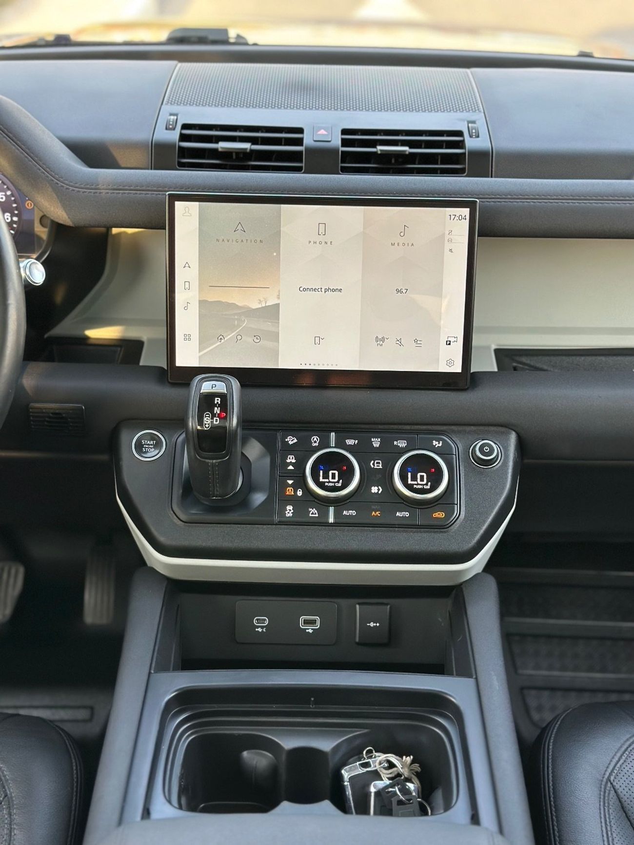 Land Rover Defender P300 110 S 2.0L (5 Seater)