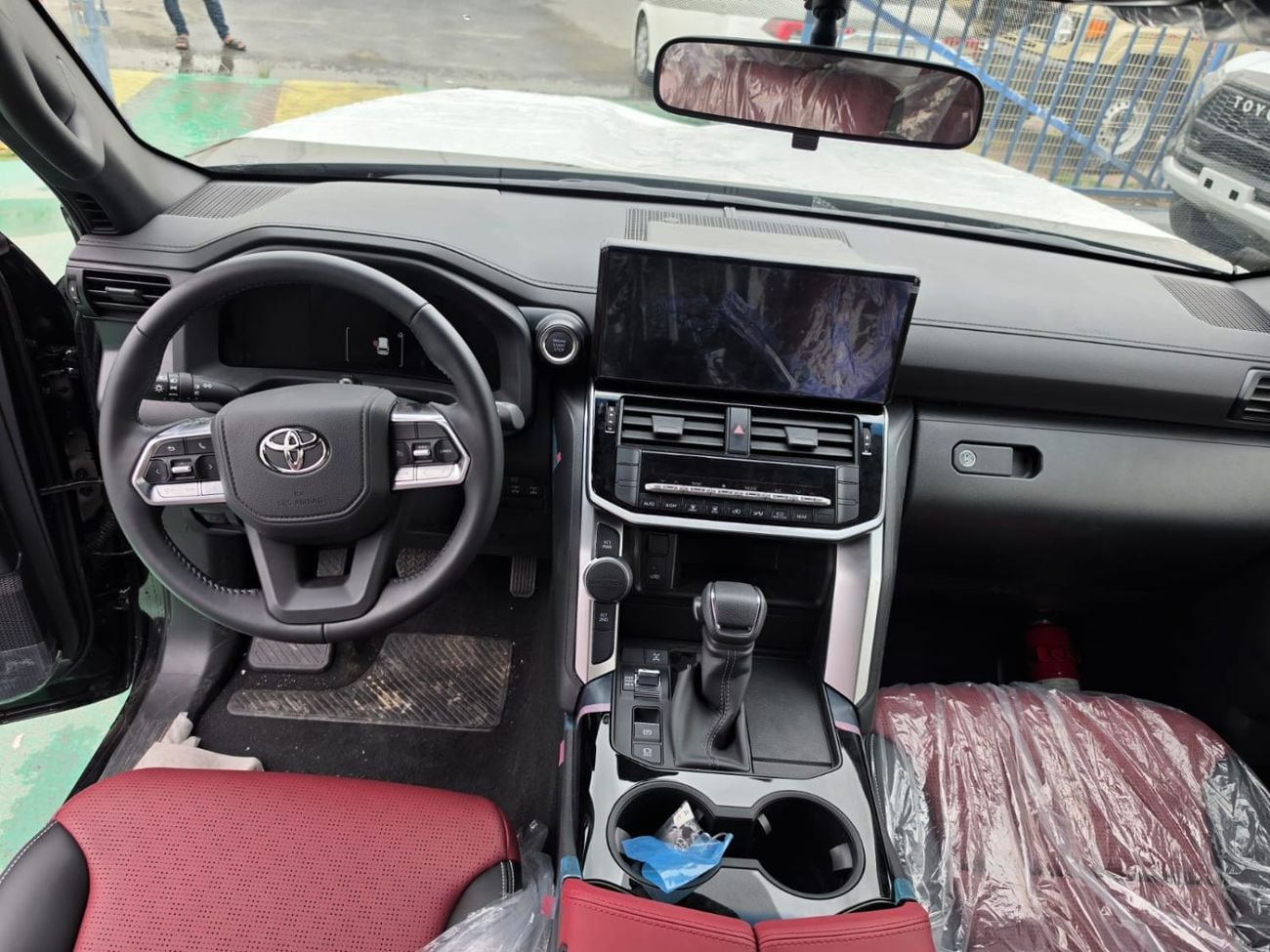 تويوتا لاند كروزر TOYOTA LANDCRUISER BLACK EDITION