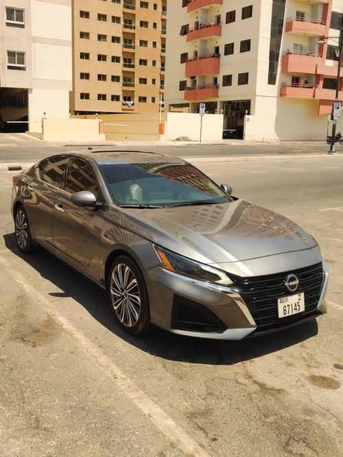 نيسان ألتيما SV