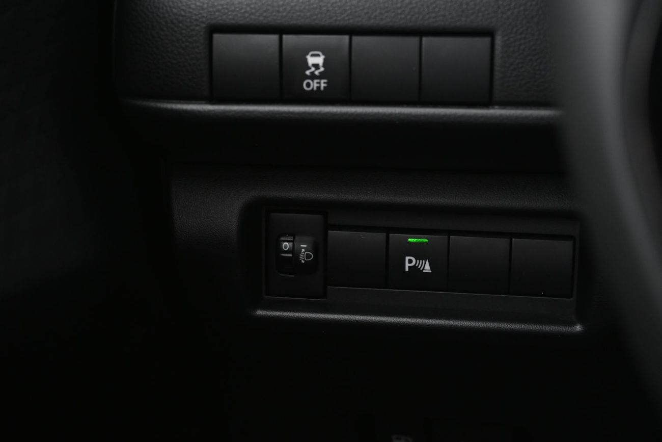 سوزوكي سويفت GLX Suzuki Swift 1.2L Petrol, Hatchback, FWD, White Dual Tone, Model 2026