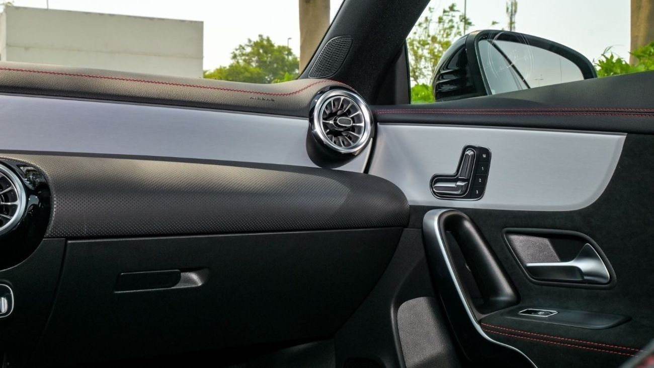 مرسيدس بنز CLA 200 Amazing Price | Mercedes-Benz CLA200 | Night Package | 2025 | With AGENCY WARRANTY