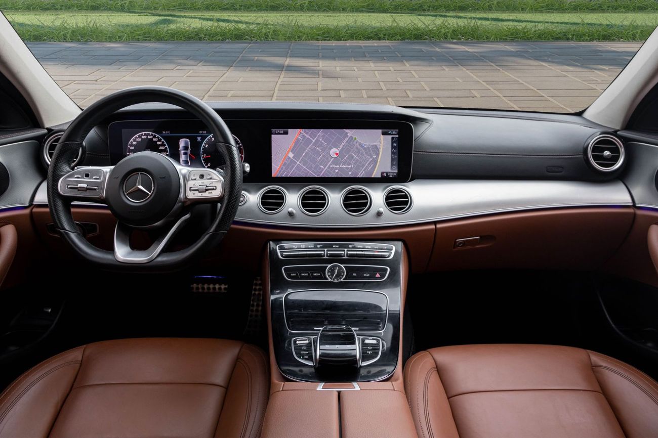 مرسيدس بنز E300 2,937 P.M  | 0% Downpayment | E300 AMG | Warranty | Low Kms!