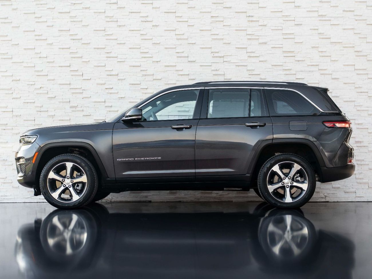 جيب جراند شيروكي Limited 3.6L