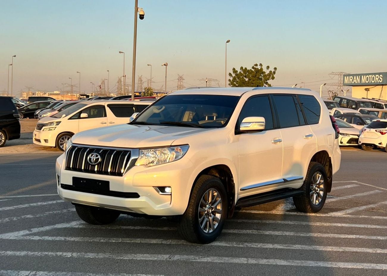 Toyota Prado 2019 Toyota Prado TXL 4.0L V6 Full Options - AWD 4x4  GCC- Electric Seat - Rear CAM & Sensors - Cool
