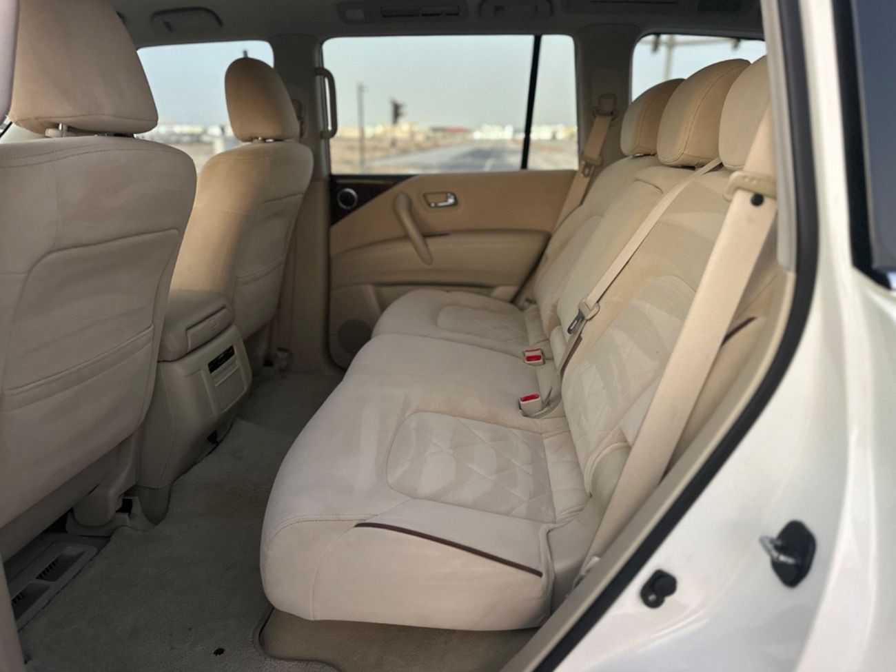 Nissan Patrol SE 4.0L MODEL 2017 GCC CAR PERFECT CONDITION INSIDE AND OUTSIDE FULL OPTION