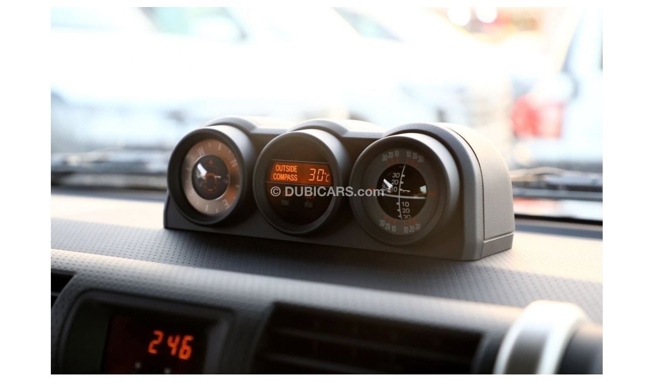 تويوتا إف جي كروزر تويوتا إف جي كروزر 2023 4.0 فل أوبشن - أسود من الداخل رمادي | تصدير فقط