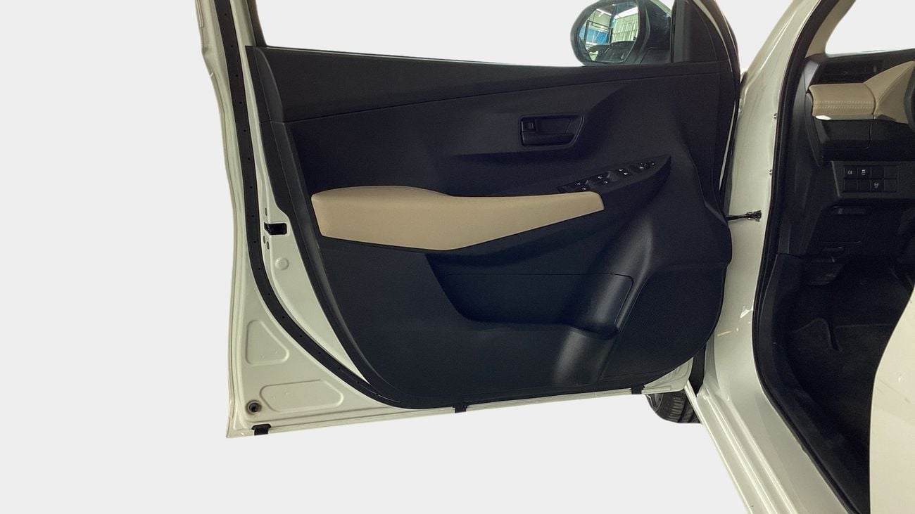 تويوتا يارس 1.5 VVT-I E CVT | شامل الضمان | 0 ﺪﻔﻋﺓ ﺃﻮﻟﻯ