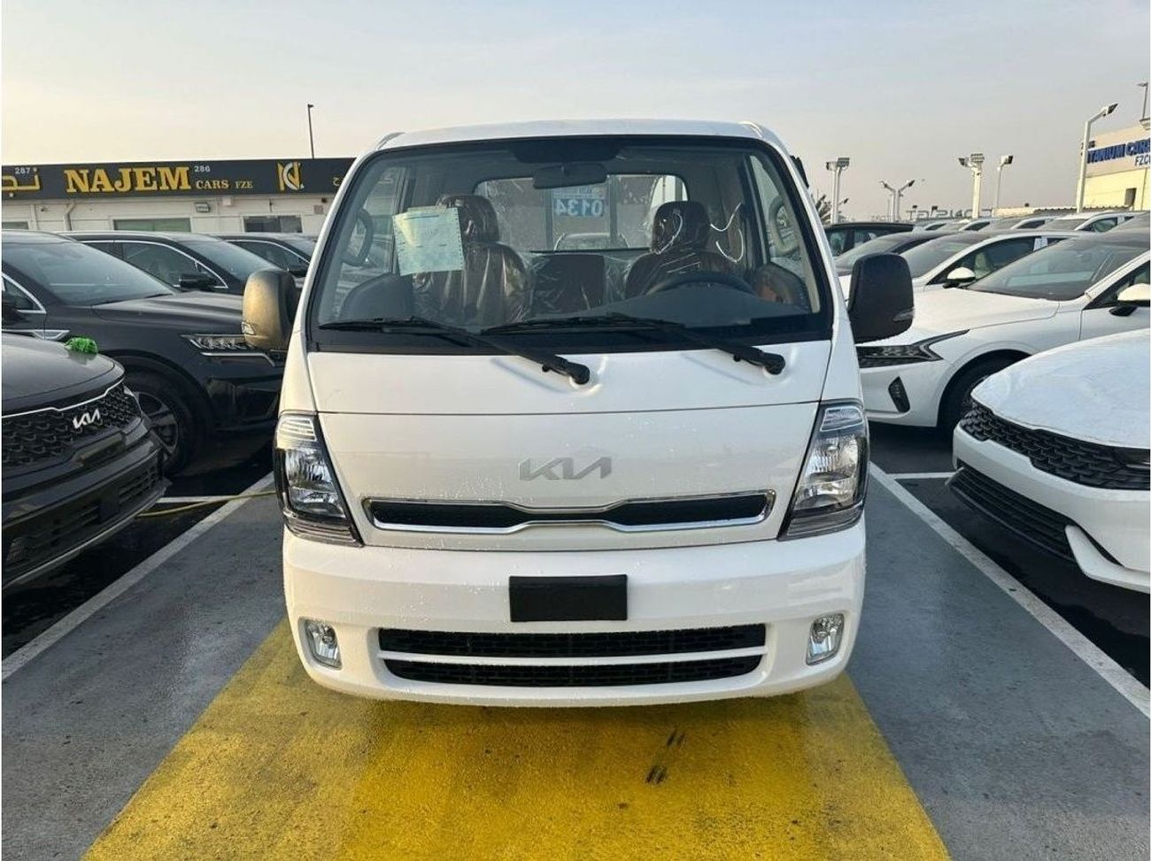 Kia K2700