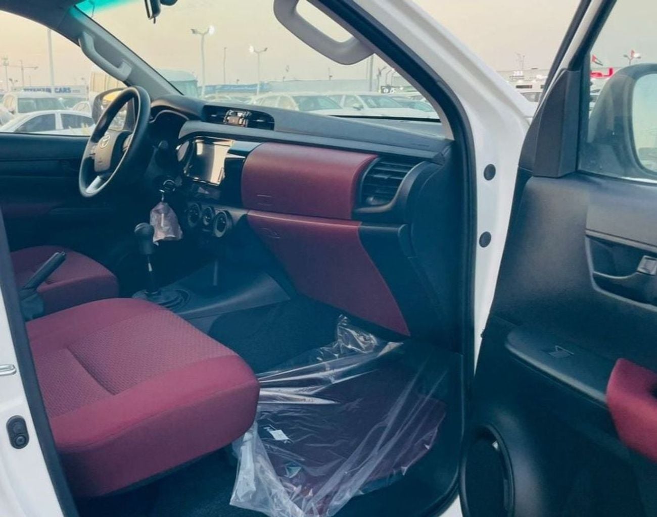تويوتا هيلوكس PREMIER GL 2.4L Double Cab Utility